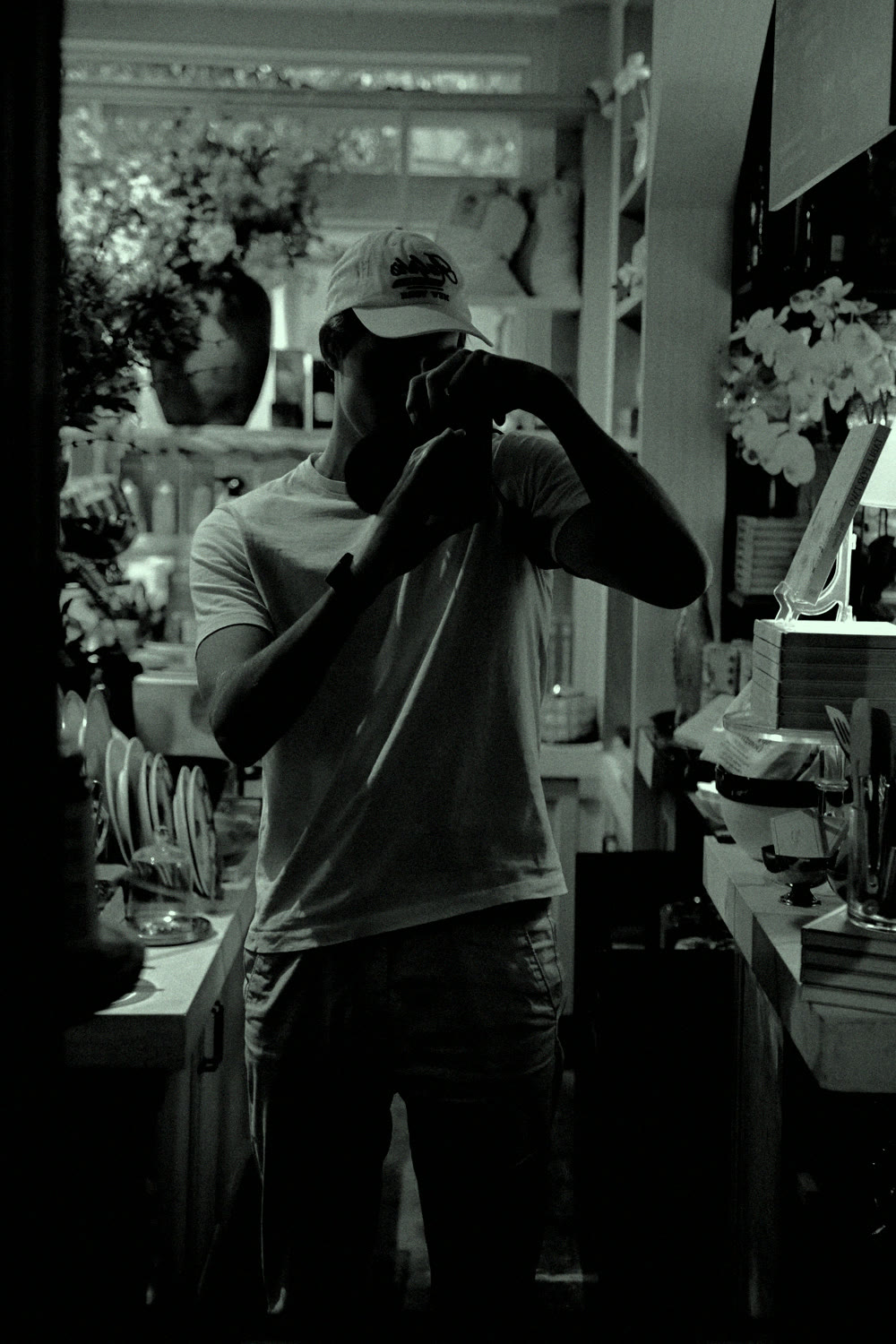 Elias Müller filming with a camera